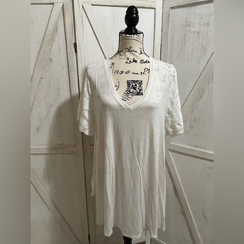 Lane a bryant EUC floral sleeve swing tee 18/20